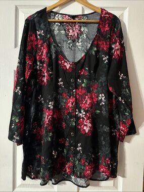 torrid Black Floral Button-Front Blouse with Red & Pink Flowers